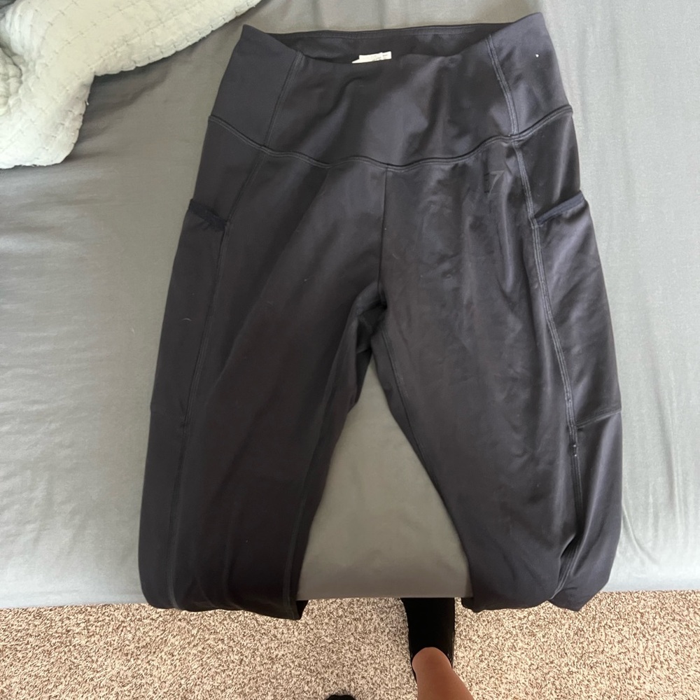 Gym shark leggings with pockets
